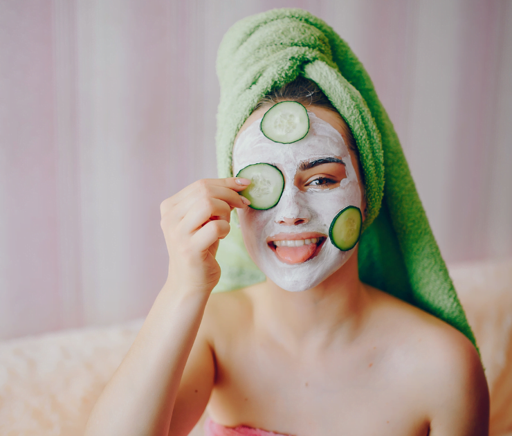 Hydrating face masks winter